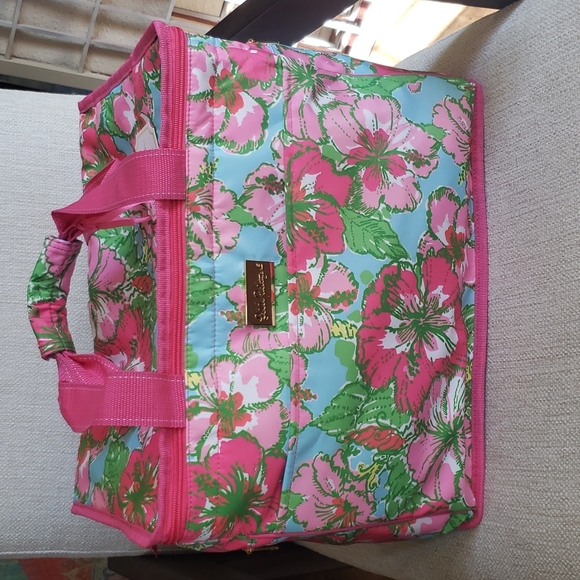Lilly Pulitzer nwt beach cooler - Picture 1 of 7